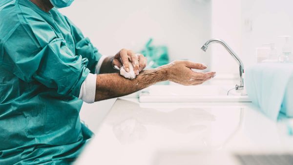 The Need for ADA-Compliant Scrub Sinks in Healthcare Facilities